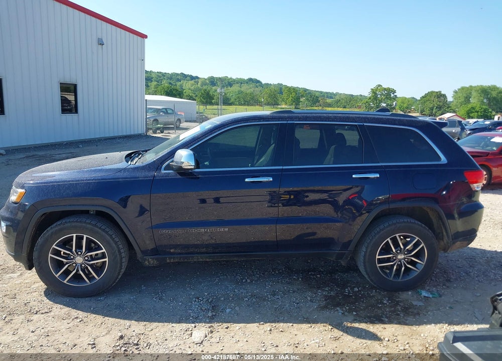 2017 JEEP GRAND CHEROKEE VIN: 1C4RJEBG9HC677036