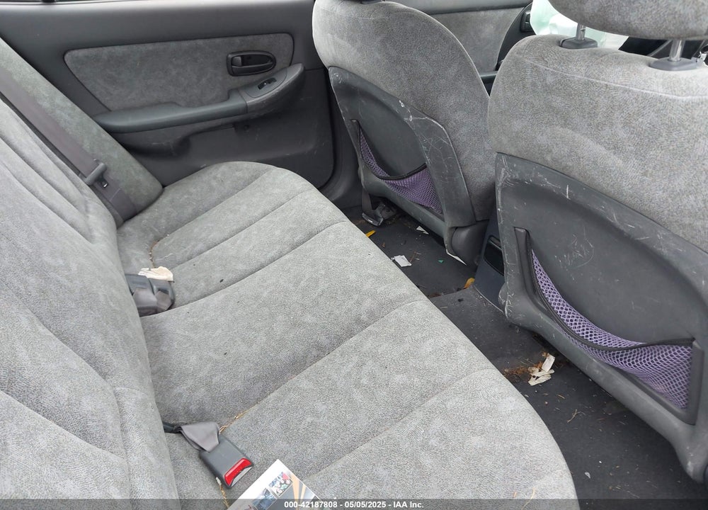 2002 HYUNDAI ELANTRA VIN: KMHDN45D62U449079