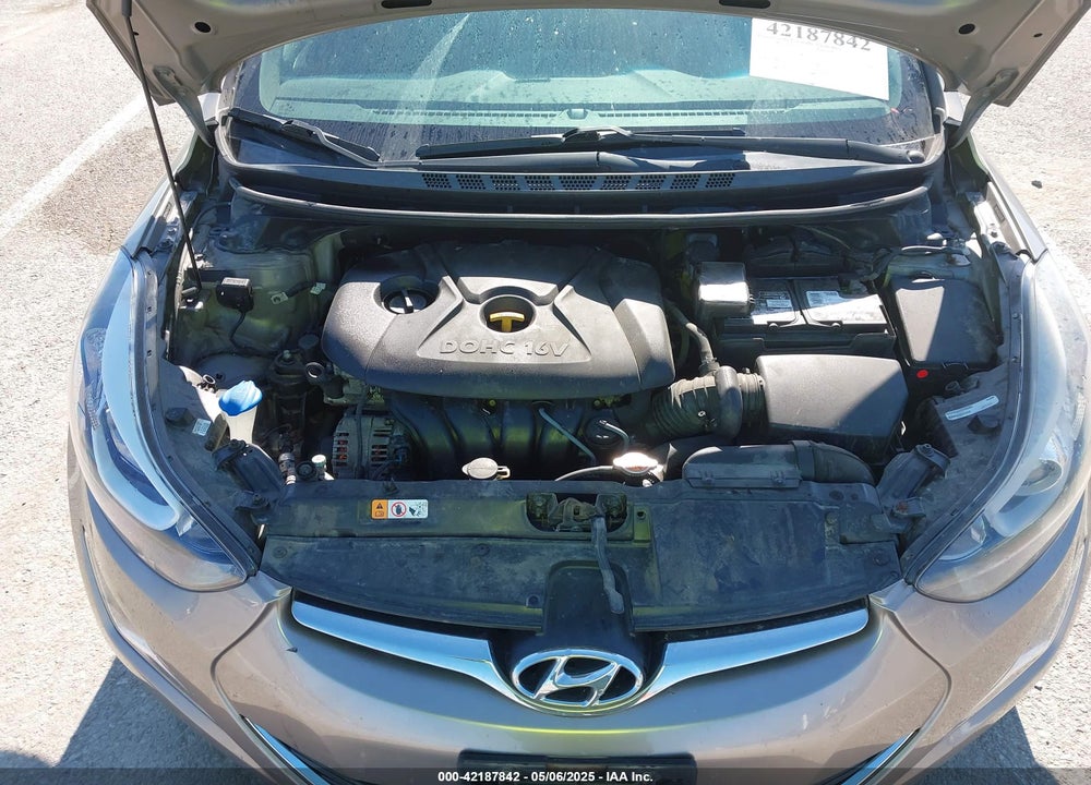 2016 HYUNDAI ELANTRA VIN: 5NPDH4AE3GH785218