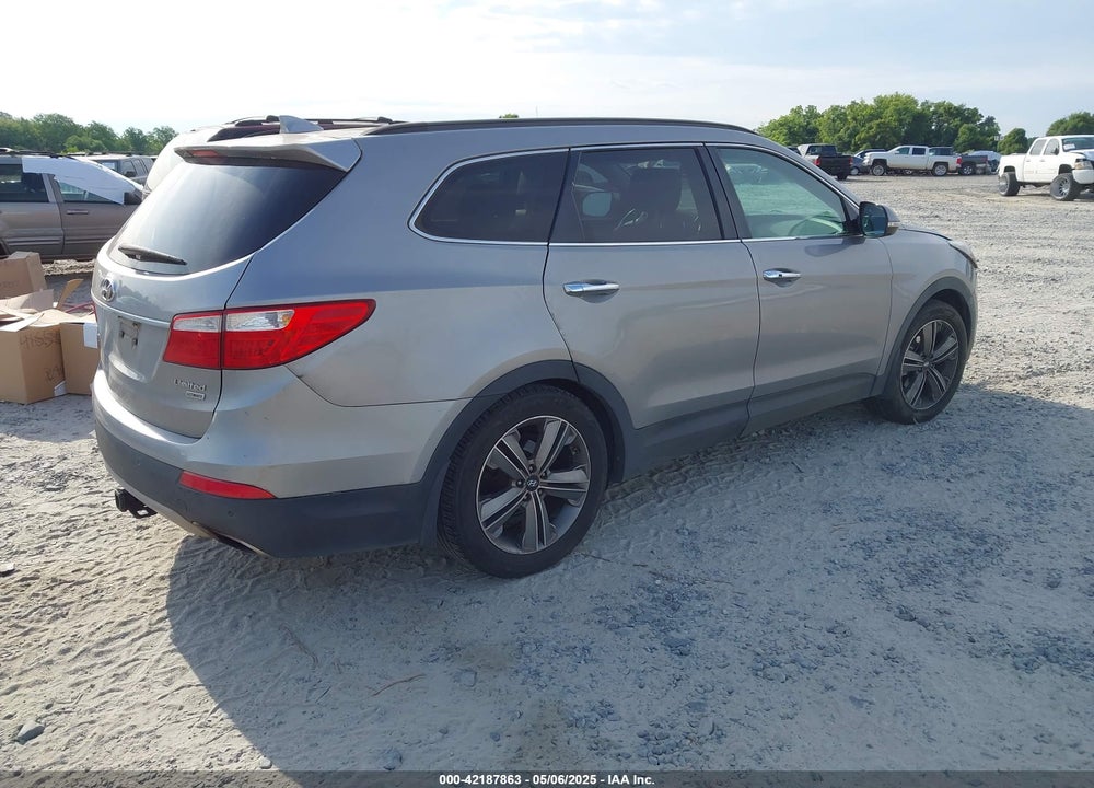 2015 HYUNDAI SANTA FE LIMITED VIN: KM8SR4HF2FU100550