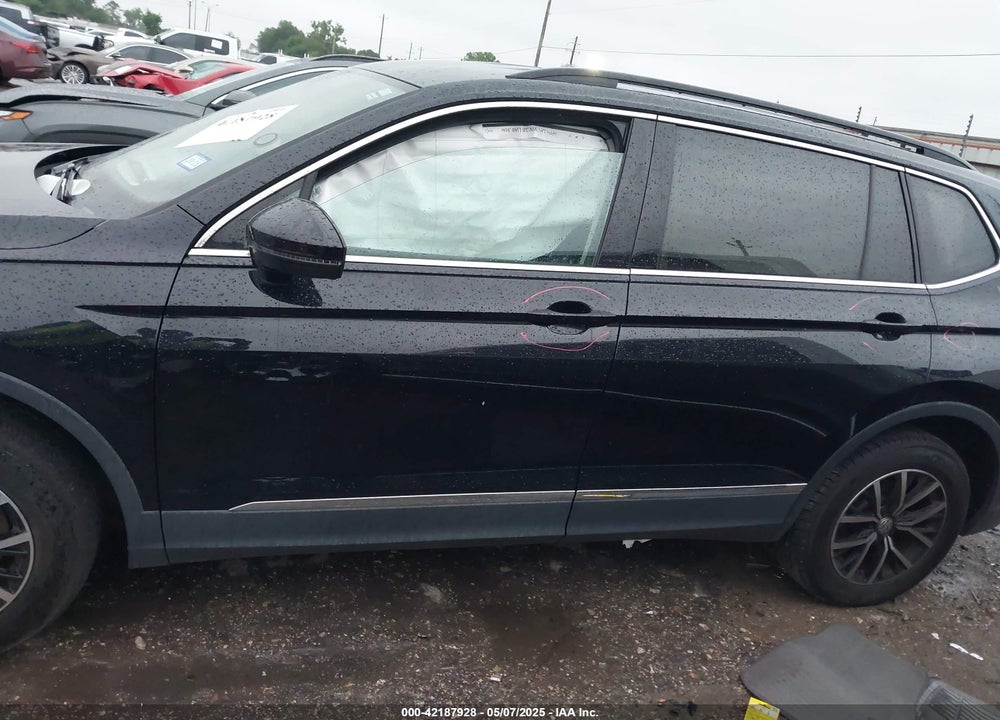 2021 VOLKSWAGEN TIGUAN 2.0T SE/2.0T SE R-LINE BLACK/2.0T SEL VIN: 3VV2B7AX3MM049091