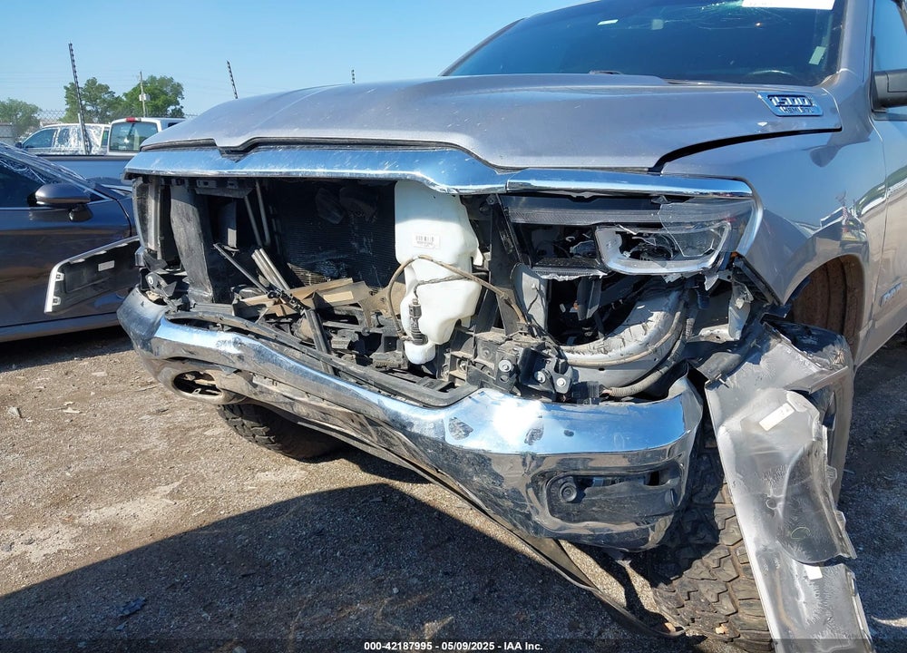 2019 RAM 1500 VIN: 1C6SRFFT1KN512883
