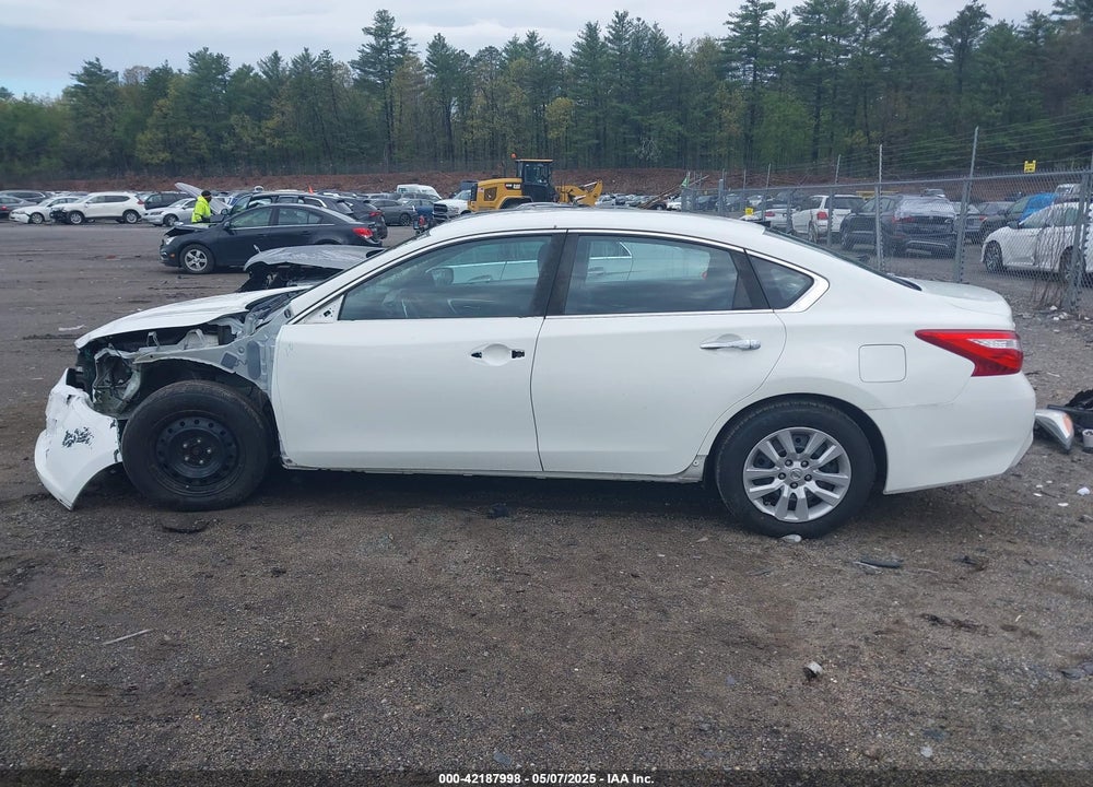 2017 NISSAN ALTIMA VIN: 1N4AL3AP2HN333281