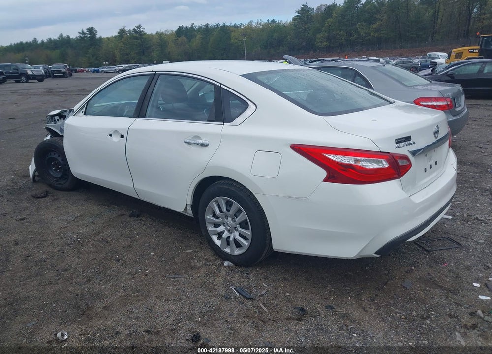 2017 NISSAN ALTIMA VIN: 1N4AL3AP2HN333281