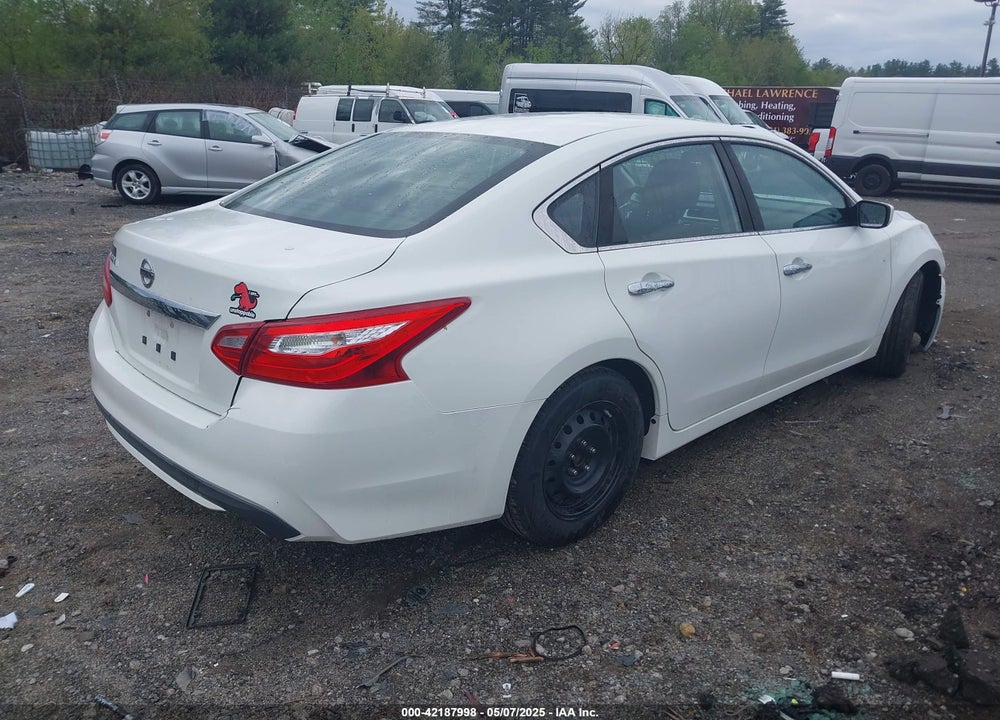 2017 NISSAN ALTIMA VIN: 1N4AL3AP2HN333281