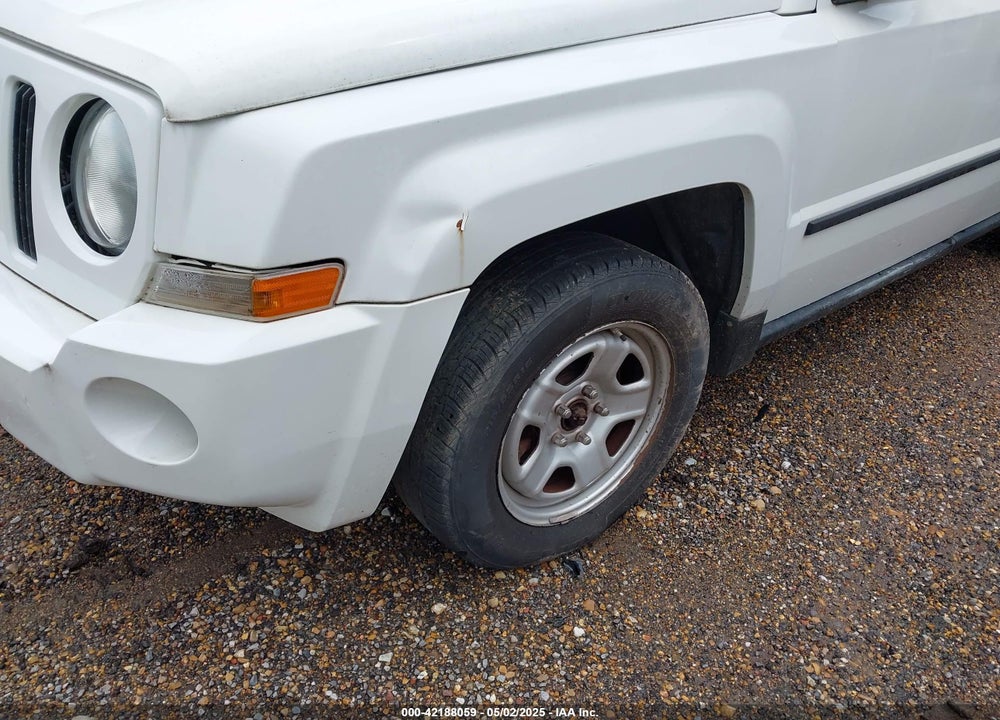 2010 JEEP PATRIOT VIN: 1J4NT2GB5AD610643