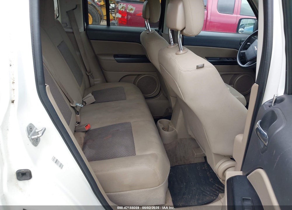 2010 JEEP PATRIOT VIN: 1J4NT2GB5AD610643