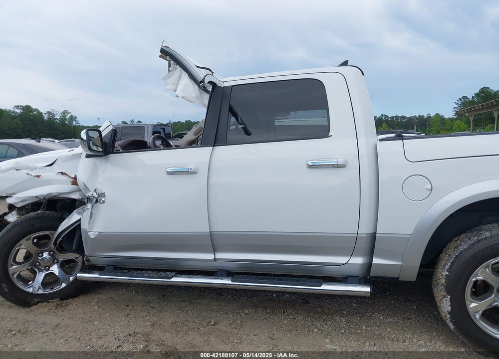 2017 RAM 1500 VIN: 1C6RR6NTXHS744604