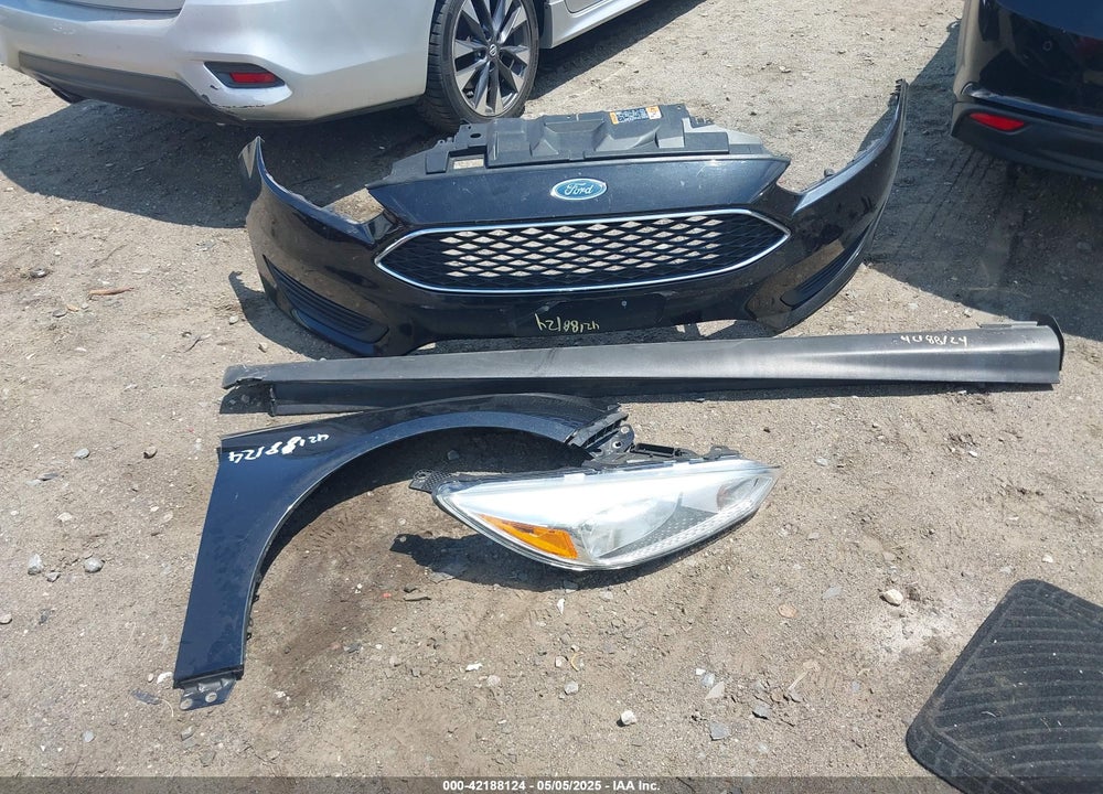2016 FORD FOCUS VIN: 1FADP3F29GL256160