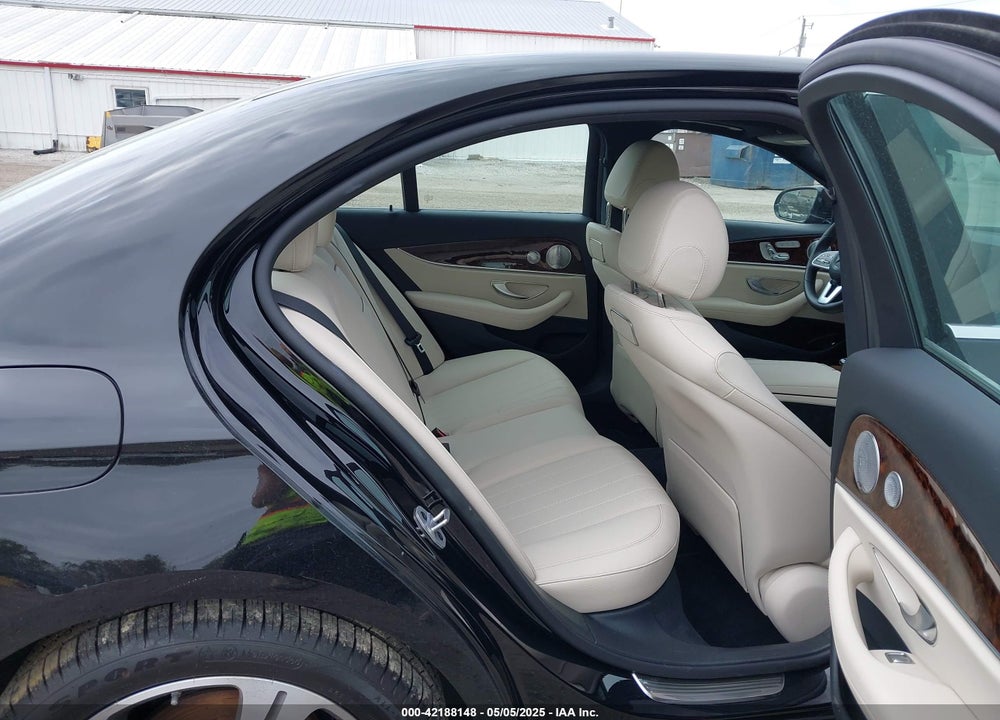 2019 MERCEDES-BENZ E 300 4MATIC VIN: WDDZF4KBXKA617193