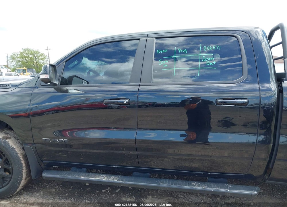 2020 RAM 1500 VIN: 1C6SRFMT4LN143621