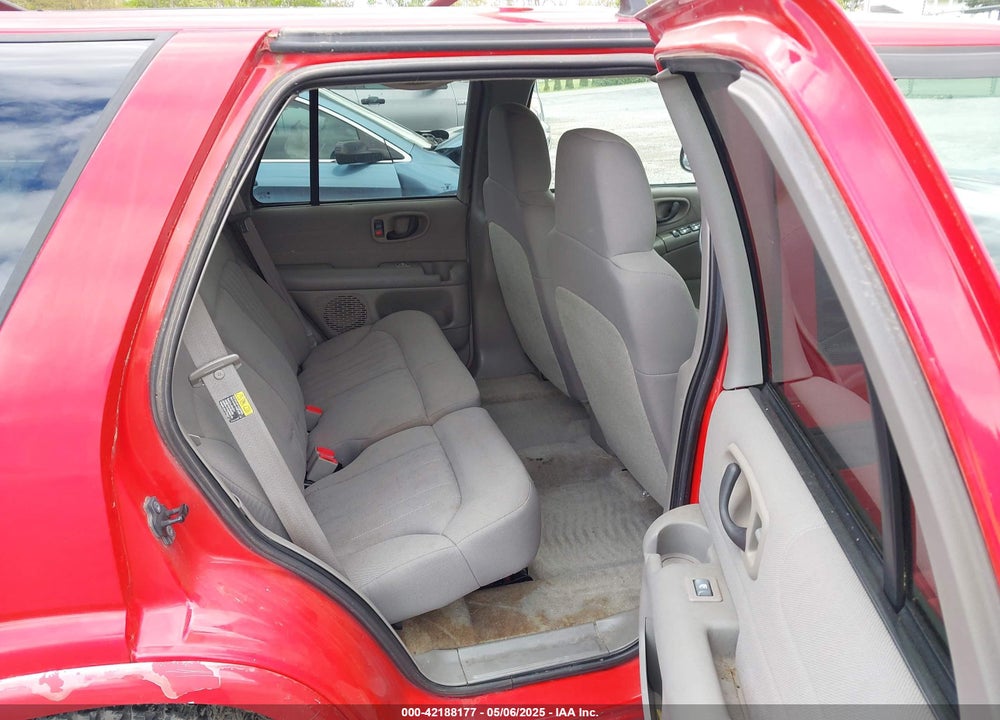2004 CHEVROLET BLAZER LS VIN: 1GNDT13X64K127182