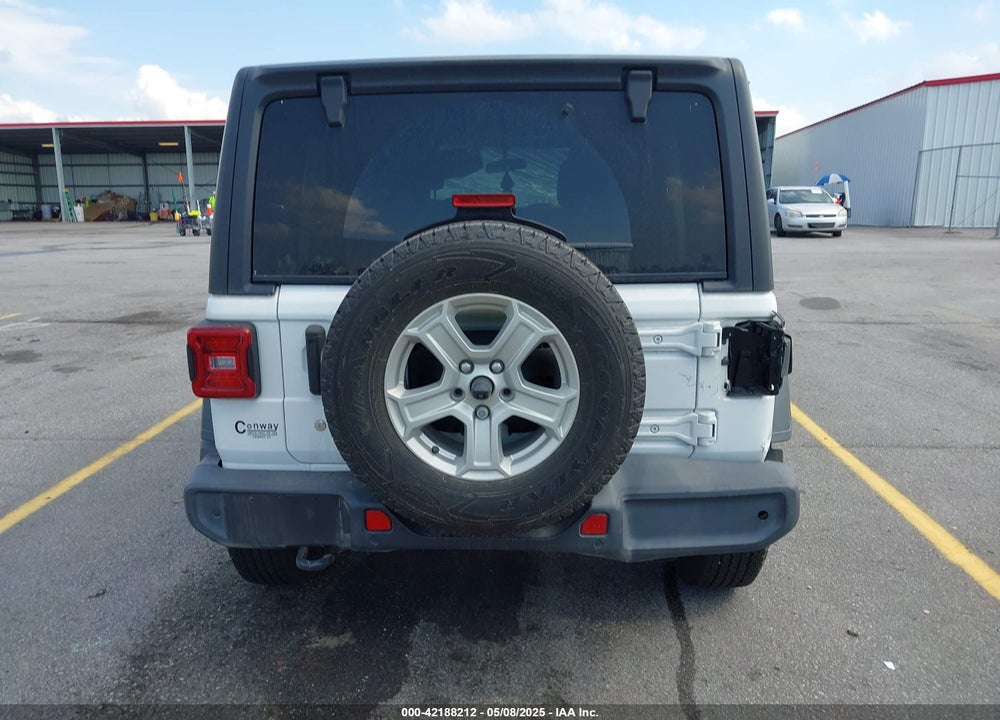 2018 JEEP WRANGLER UNLIMITED SPORT S 4X4 VIN: 1C4HJXDG2JW127282