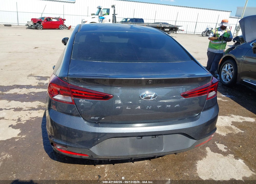 2020 HYUNDAI ELANTRA VIN: 5NPD74LF9LH607929