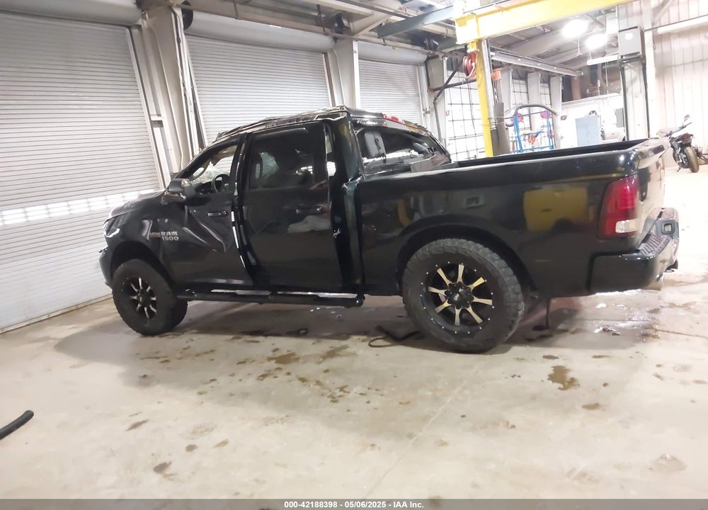 2013 RAM 1500 VIN: 1C6RR7MT2DS629674