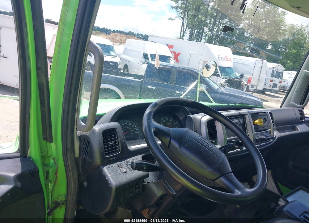 2015 HINO 338 VIN: 5PVNV8JT8F4S53681