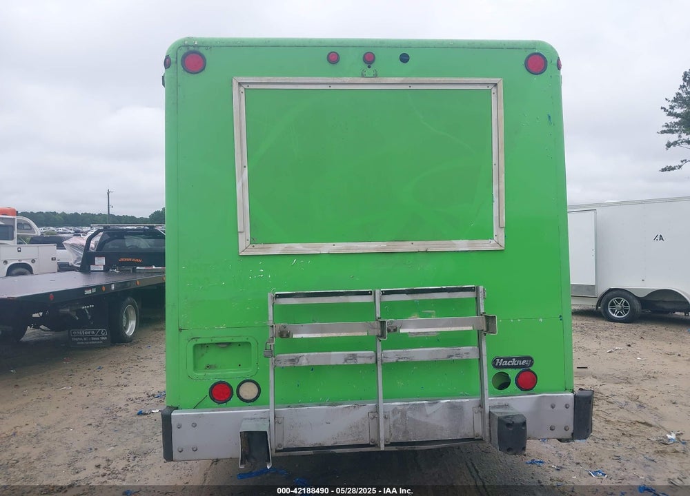 2015 HINO 338 VIN: 5PVNV8JT8F4S53681