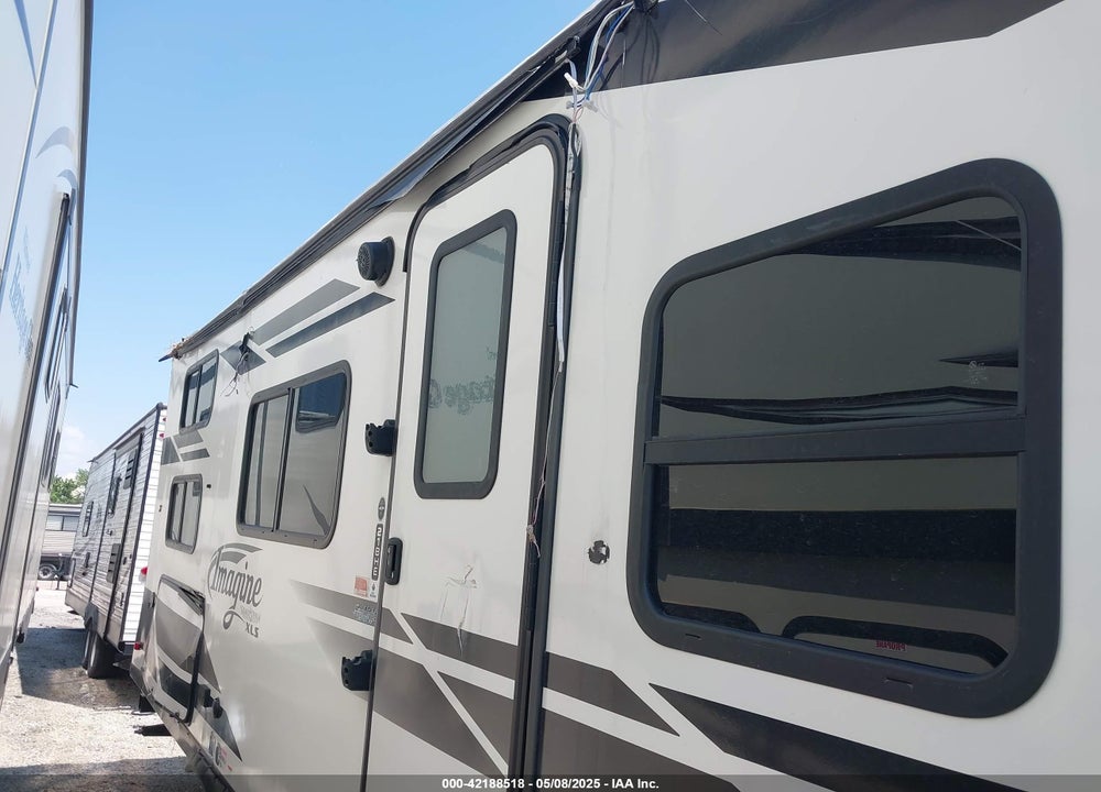 2021 GRAND DESIGN IMAGINE XLS 21BHE VIN: 573TE2527M3418752