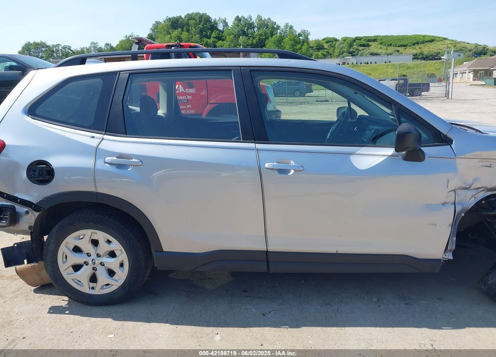 2019 SUBARU FORESTER VIN: JF2SKACC8KH474136
