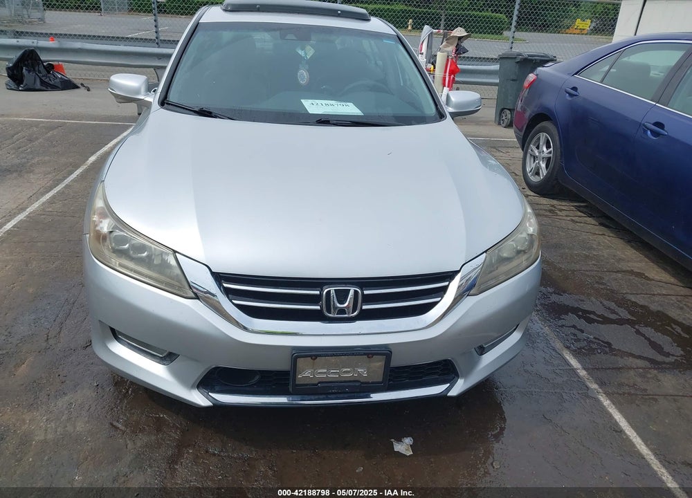 2013 HONDA ACCORD VIN: 1HGCR3F98DA036756