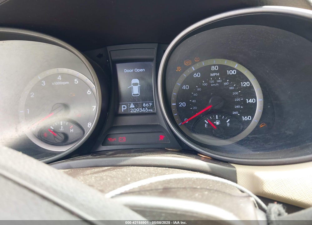 2016 HYUNDAI SANTA FE SPORT VIN: 5XYZU3LB2GG380473