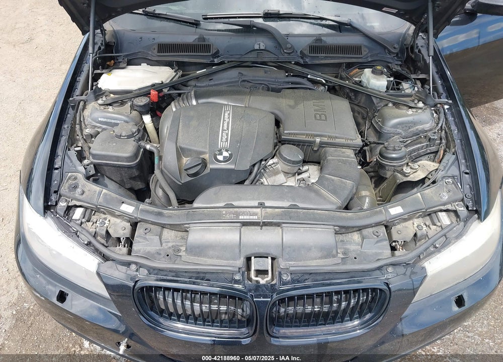 2011 BMW 3 SERIES VIN: WBAPL5C54BA920640