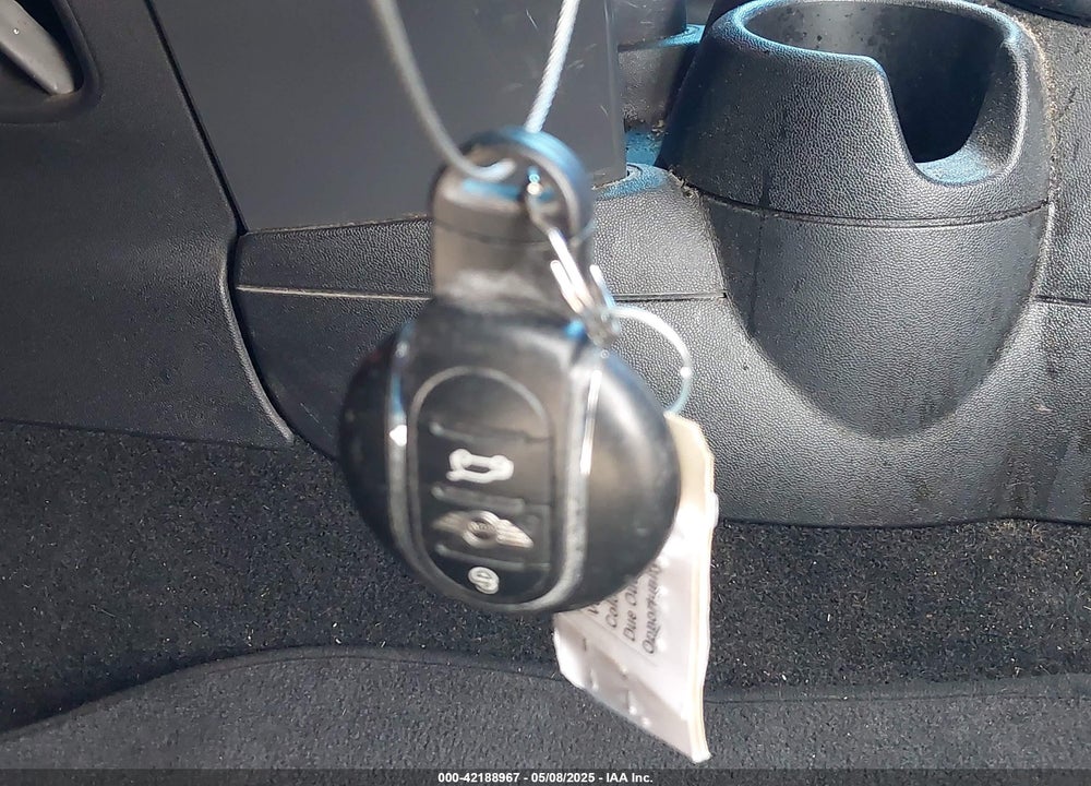 2016 MINI HARDTOP VIN: WMWXU1C54G2D12983