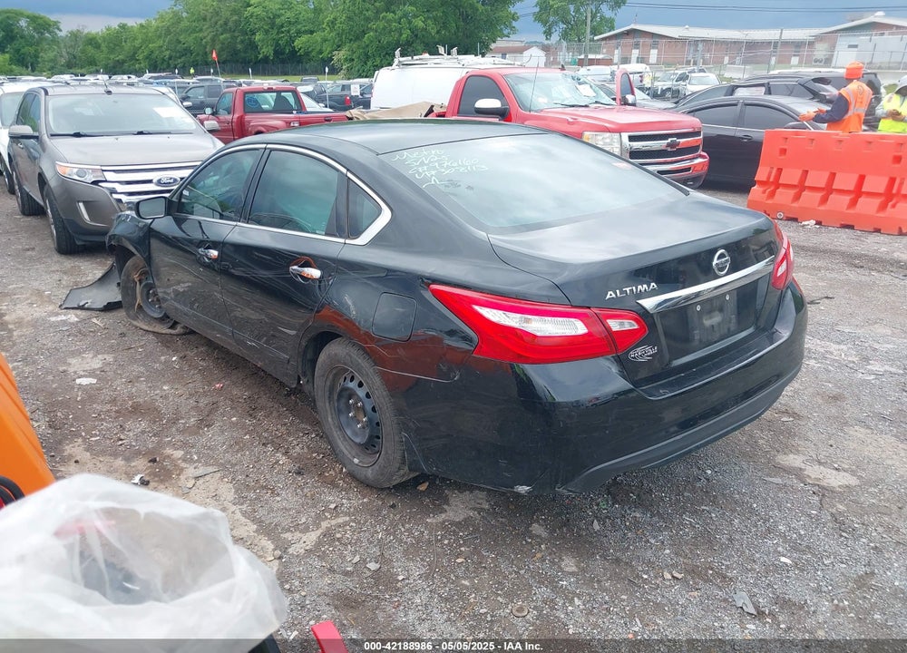 2017 NISSAN ALTIMA VIN: 1N4AL3APXHN308113