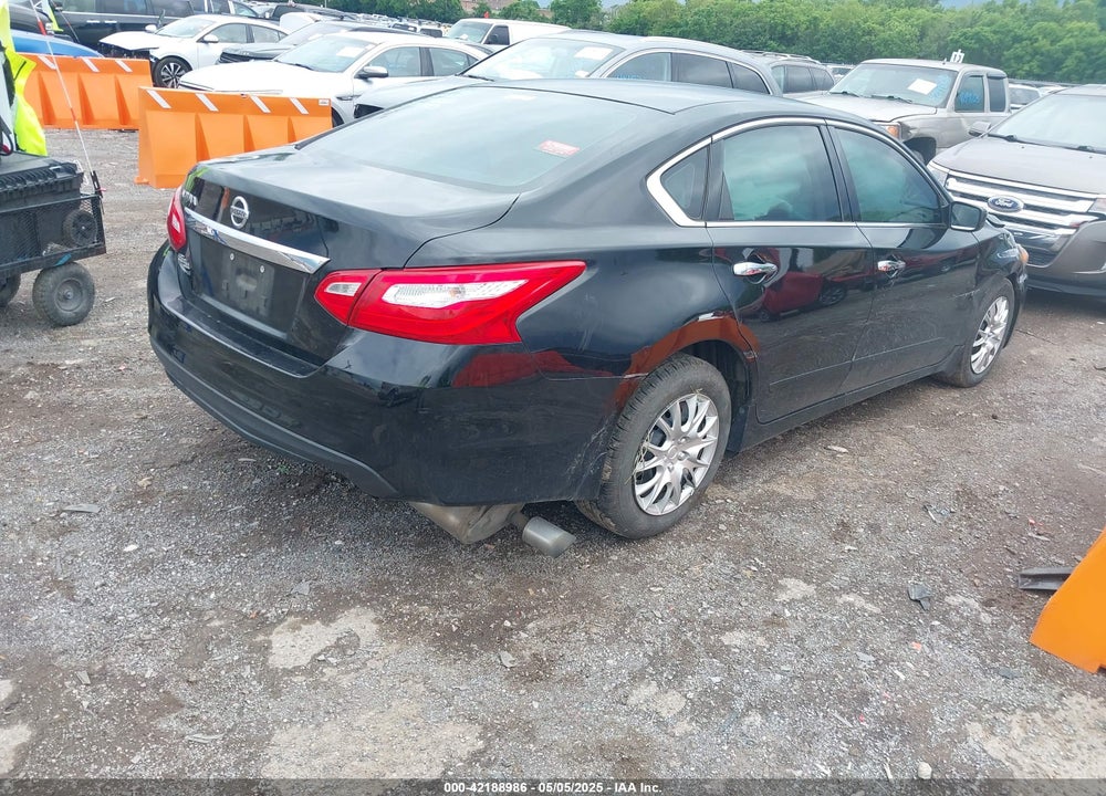 2017 NISSAN ALTIMA VIN: 1N4AL3APXHN308113