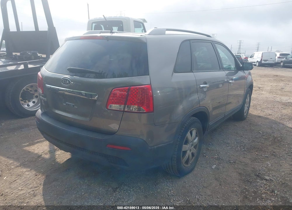 2012 KIA SORENTO LX VIN: 5XYKT3A63CG192906