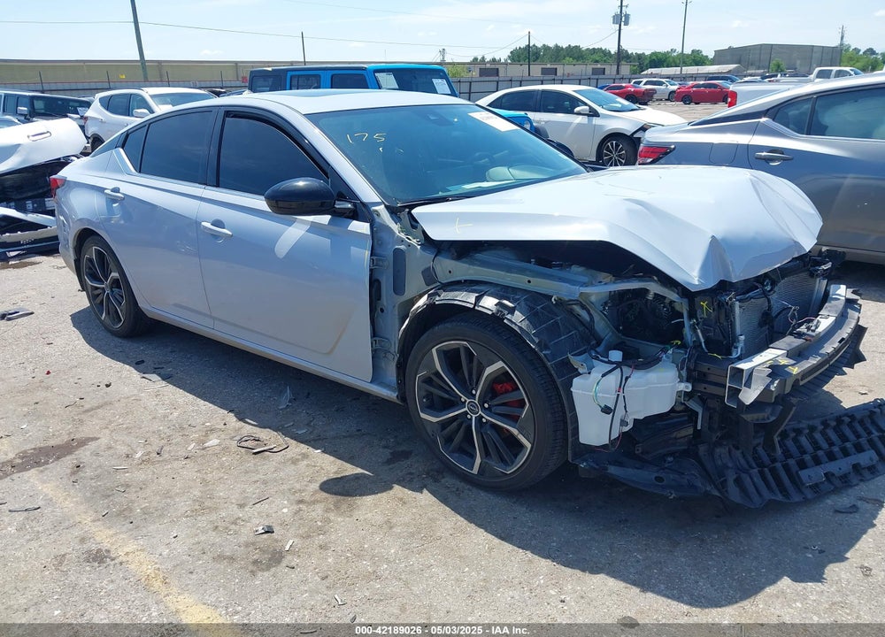 2024 NISSAN ALTIMA SR FWD VIN: 1N4BL4CV1RN326118