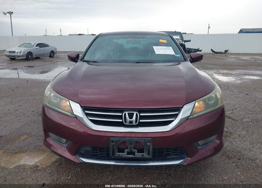 2014 HONDA ACCORD VIN: 1HGCR2F52EA181171