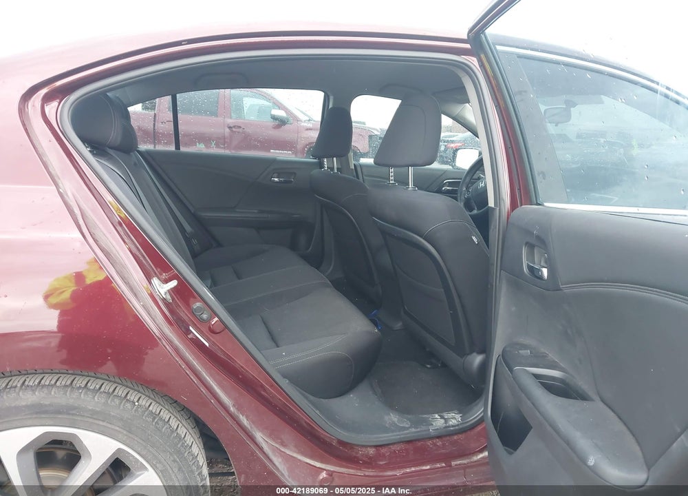 2014 HONDA ACCORD VIN: 1HGCR2F52EA181171