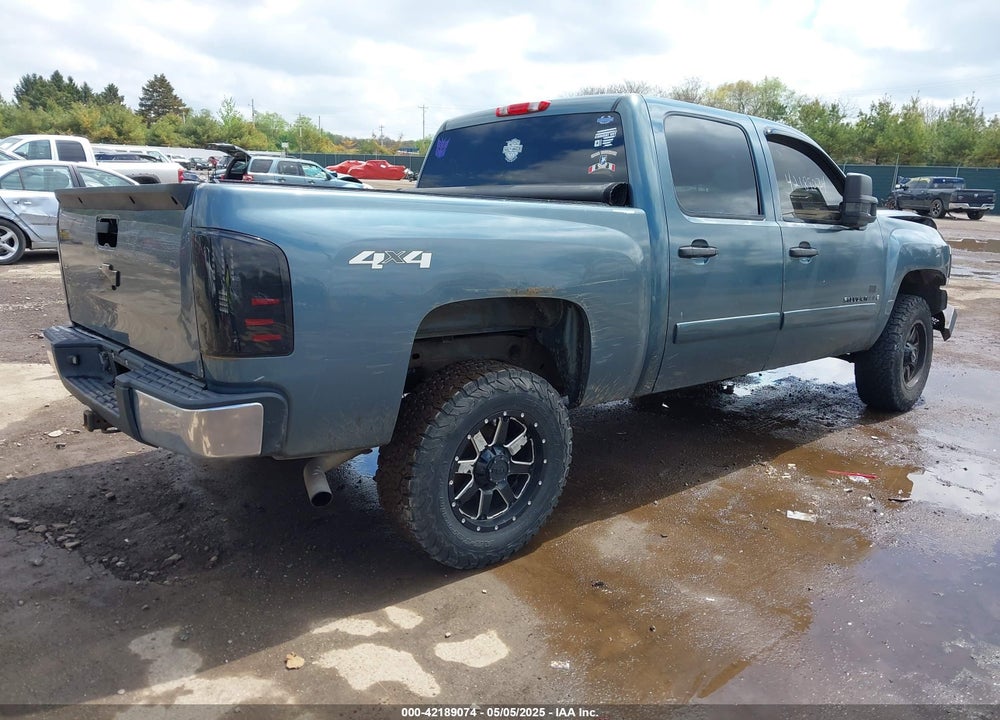 2007 CHEVROLET SILVERADO 1500 LT1 VIN: 2GCEK13C871577160
