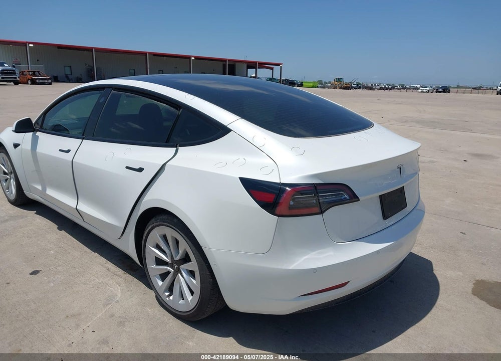 2021 TESLA MODEL 3 STANDARD RANGE PLUS REAR-WHEEL DRIVE VIN: 5YJ3E1EA2MF020585