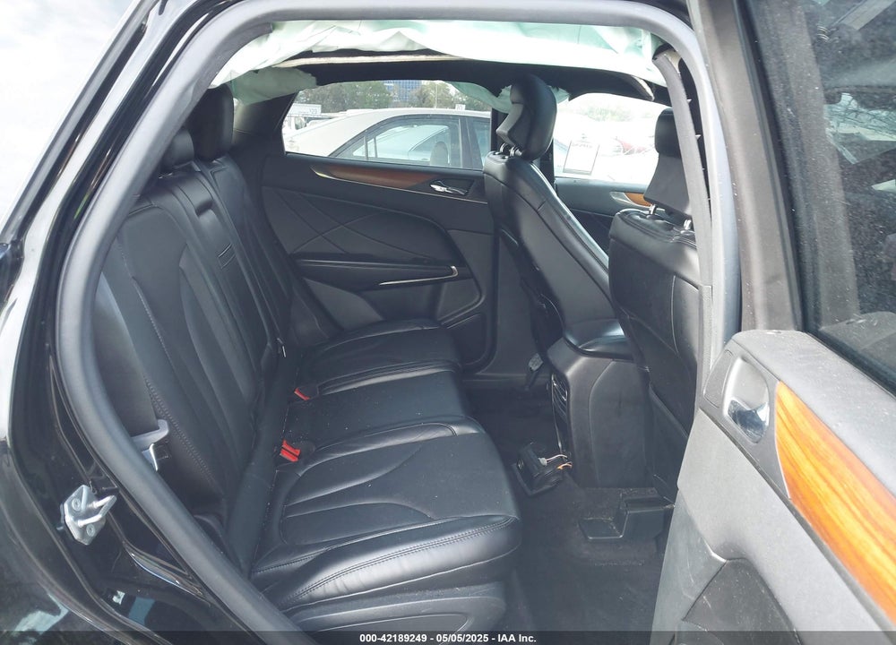 2017 LINCOLN MKC RESERVE VIN: 5LMTJ3DH4HUL04019