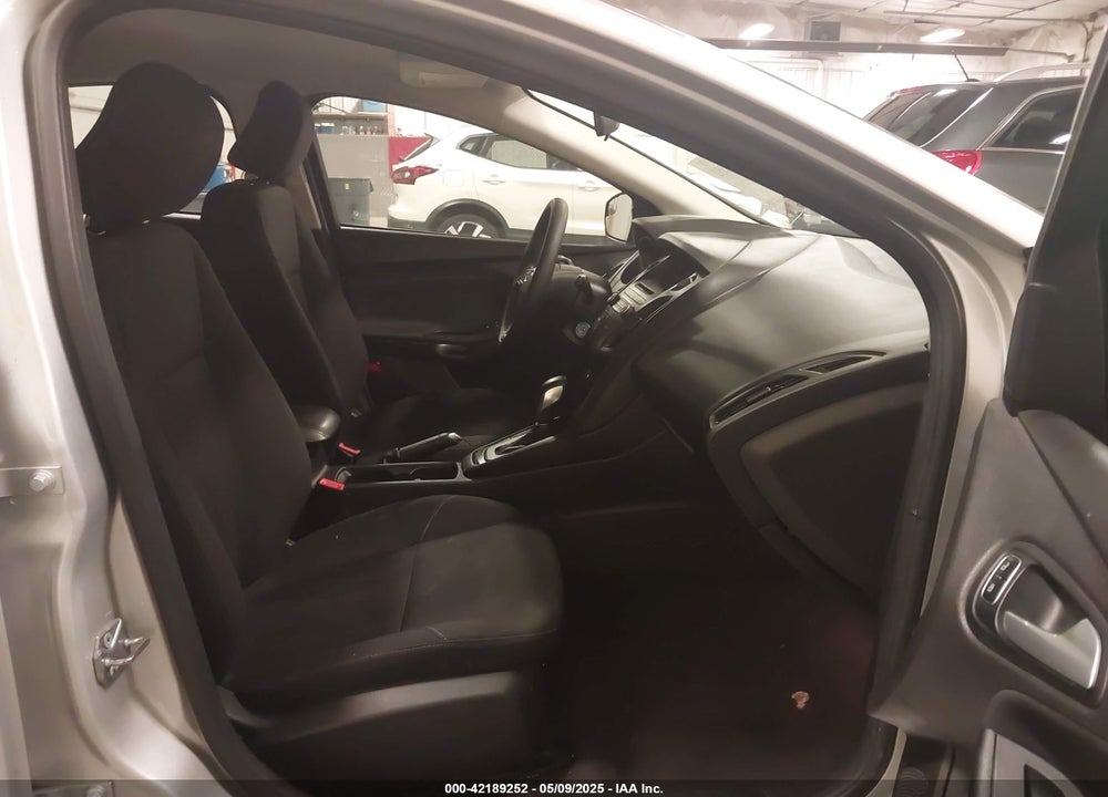 2017 FORD FOCUS VIN: 1FADP3K21HL278743