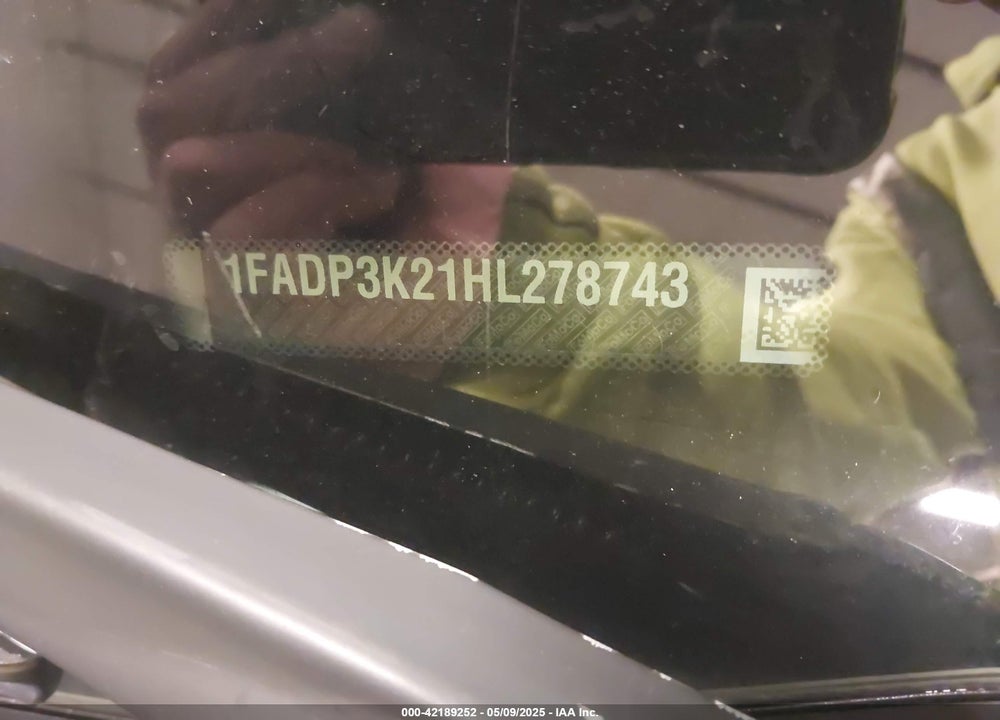 2017 FORD FOCUS VIN: 1FADP3K21HL278743