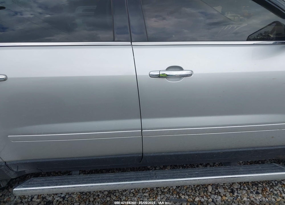 2010 GMC ACADIA VIN: 1GKLVMED1AJ108600