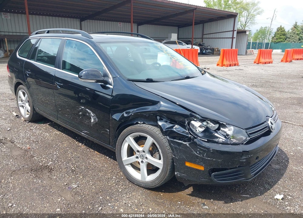 2013 VOLKSWAGEN JETTA SPORTWAGEN 2.5L SE VIN: 3VWPP7AJ7DM600637