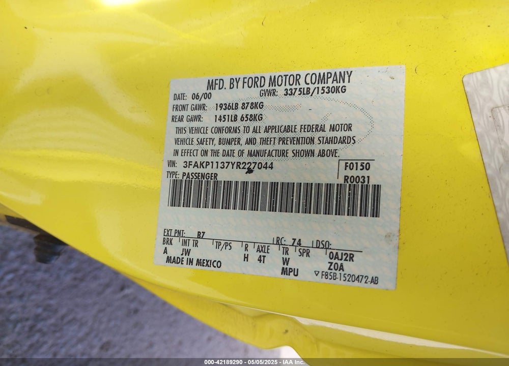 2000 FORD ESCORT ZX2 VIN: 3FAKP1137YR227044