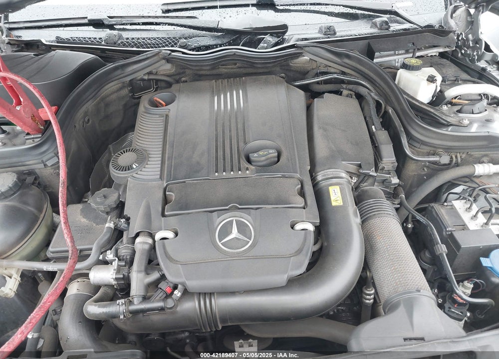 2014 MERCEDES-BENZ C-CLASS C 250 SPORT/LUXURY VIN: WDDGF4HBXEG253583