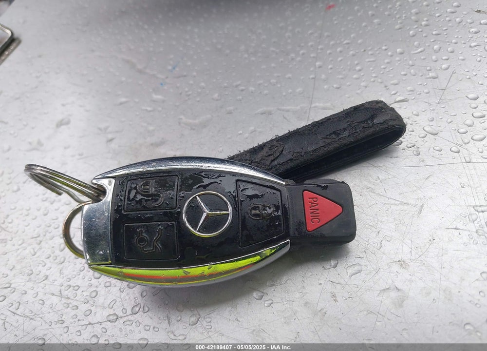 2014 MERCEDES-BENZ C-CLASS C 250 SPORT/LUXURY VIN: WDDGF4HBXEG253583