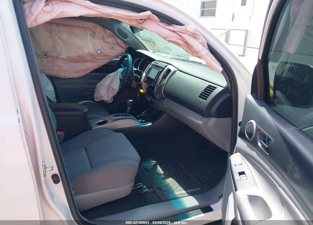 2015 TOYOTA TACOMA VIN: 3TMLU4EN2FM193142