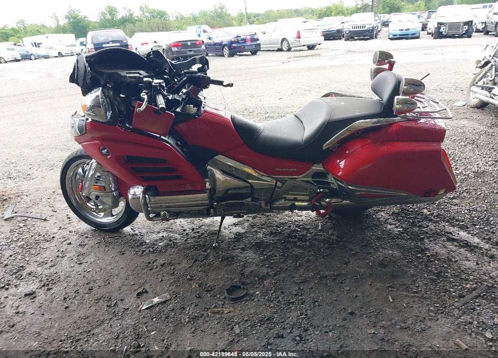2013 HONDA GL1800 B VIN: JH2SC6843DK000196