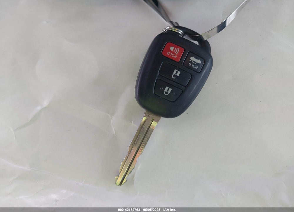2016 TOYOTA COROLLA VIN: 2T1BURHE5GC701117