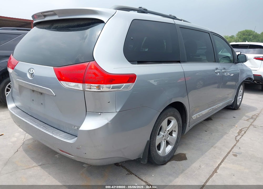 2013 TOYOTA SIENNA LE V6 8 PASSENGER VIN: 5TDKK3DC0DS300178