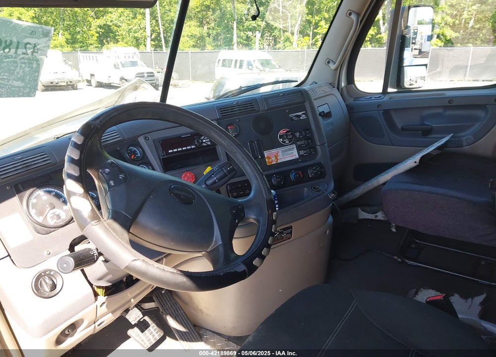 2016 FREIGHTLINER CASCADIA 113 VIN: 3AKJGHDV5GSHC5151