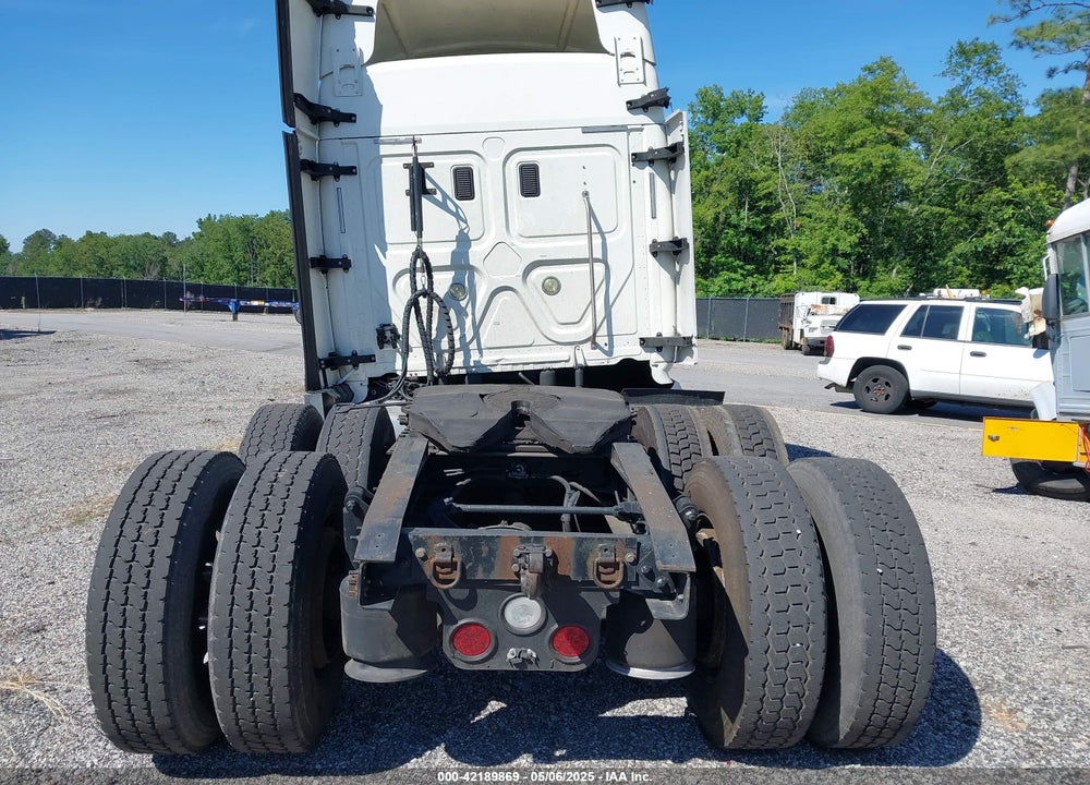 2016 FREIGHTLINER CASCADIA 113 VIN: 3AKJGHDV5GSHC5151