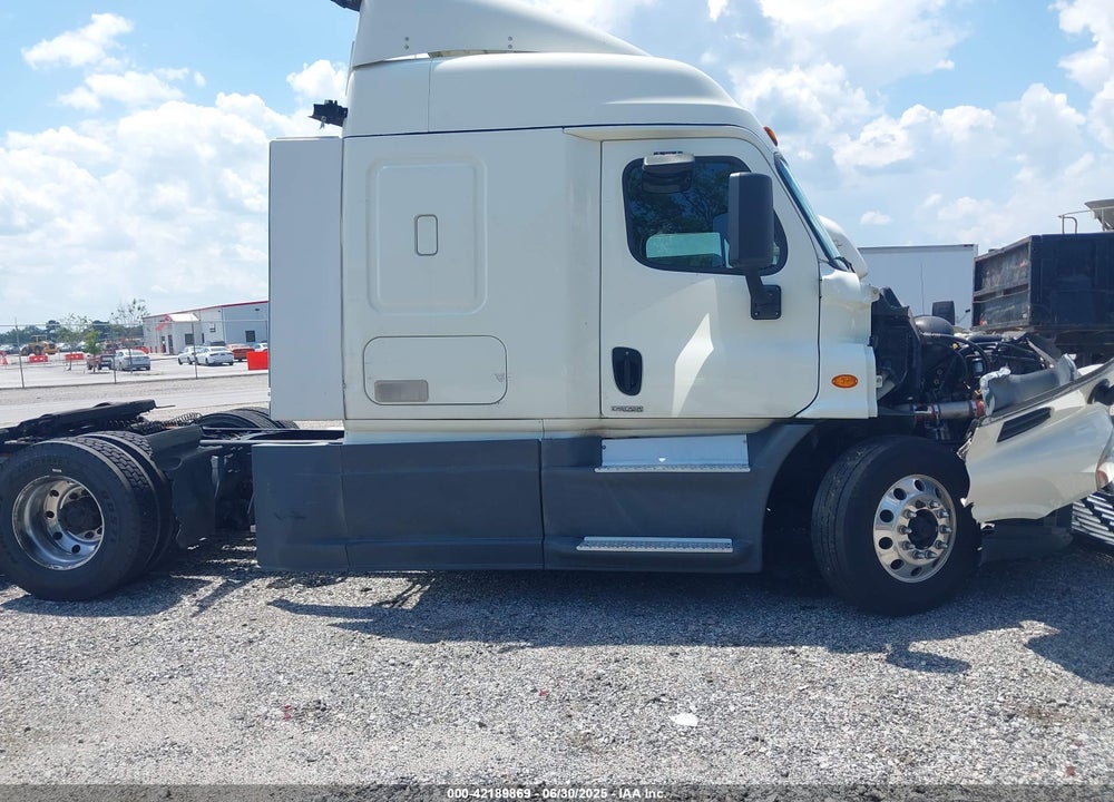 2016 FREIGHTLINER CASCADIA 113 VIN: 3AKJGHDV5GSHC5151